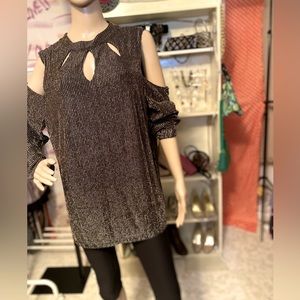 10088 Gold Color shimmering tunic size XXL